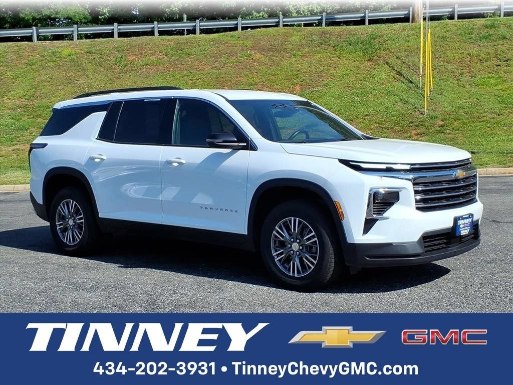 2025 Chevrolet Traverse LT in Summit White — front three-quarter view