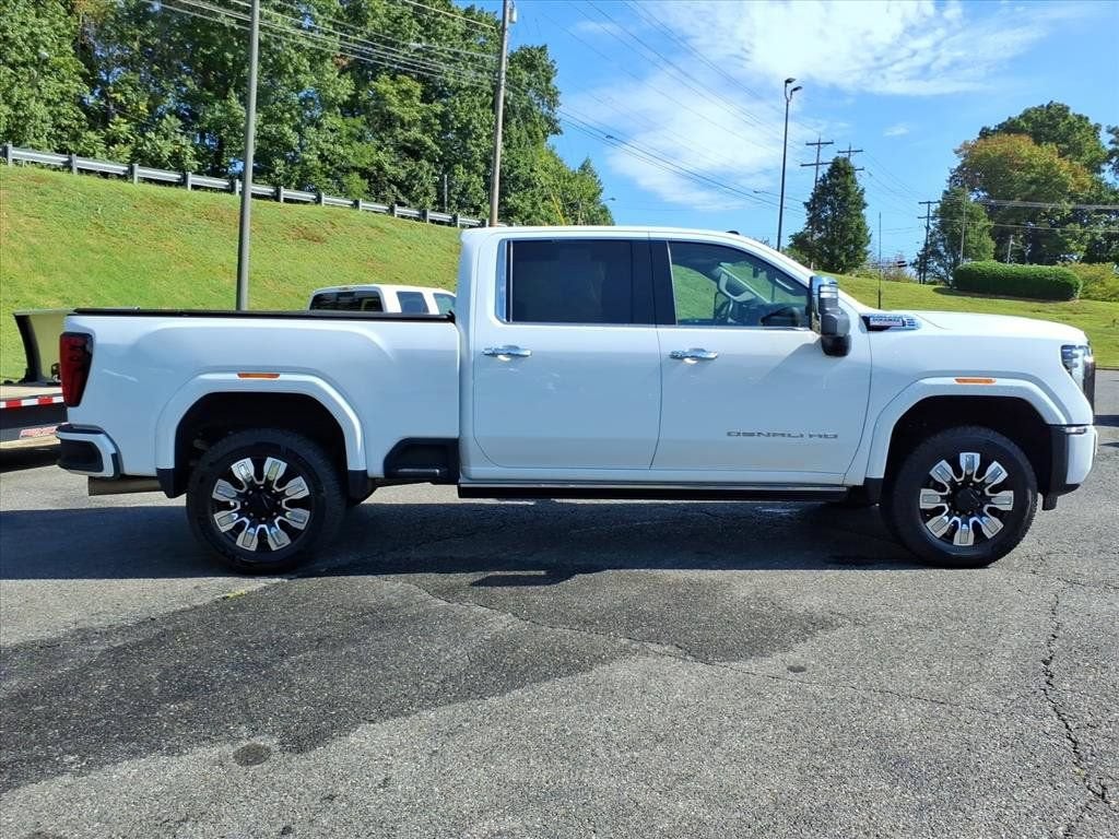 2024 GMC Sierra 3500 HD — side profile view
