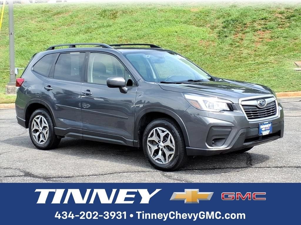 2020 Subaru Forester Premium in Magnetite Gray Metallic — front three-quarter view