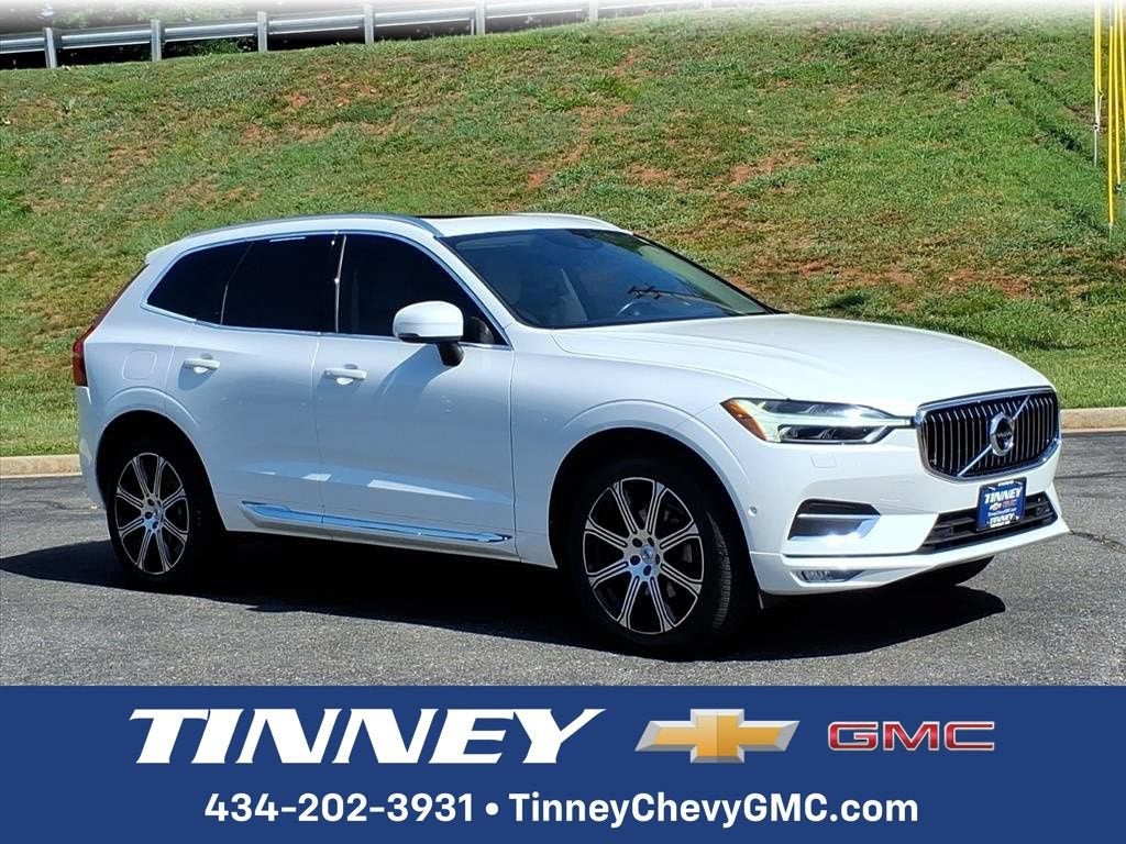 2018 Volvo XC60 Inscription in Other — front three-quarter view